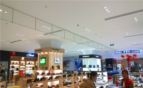 �̶�ʽ���ԓ������ڮa(ch��n)Ʒ�D